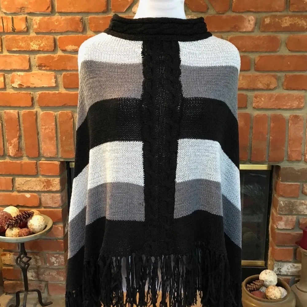 Vintage Nlavk Gray/s Fringe Knit Poncho Shawl Cape